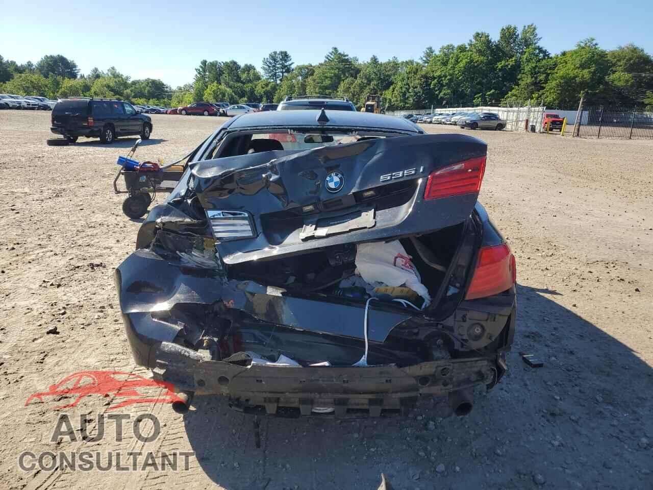 BMW 5 SERIES 2011 - WBAFU7C52BC875609