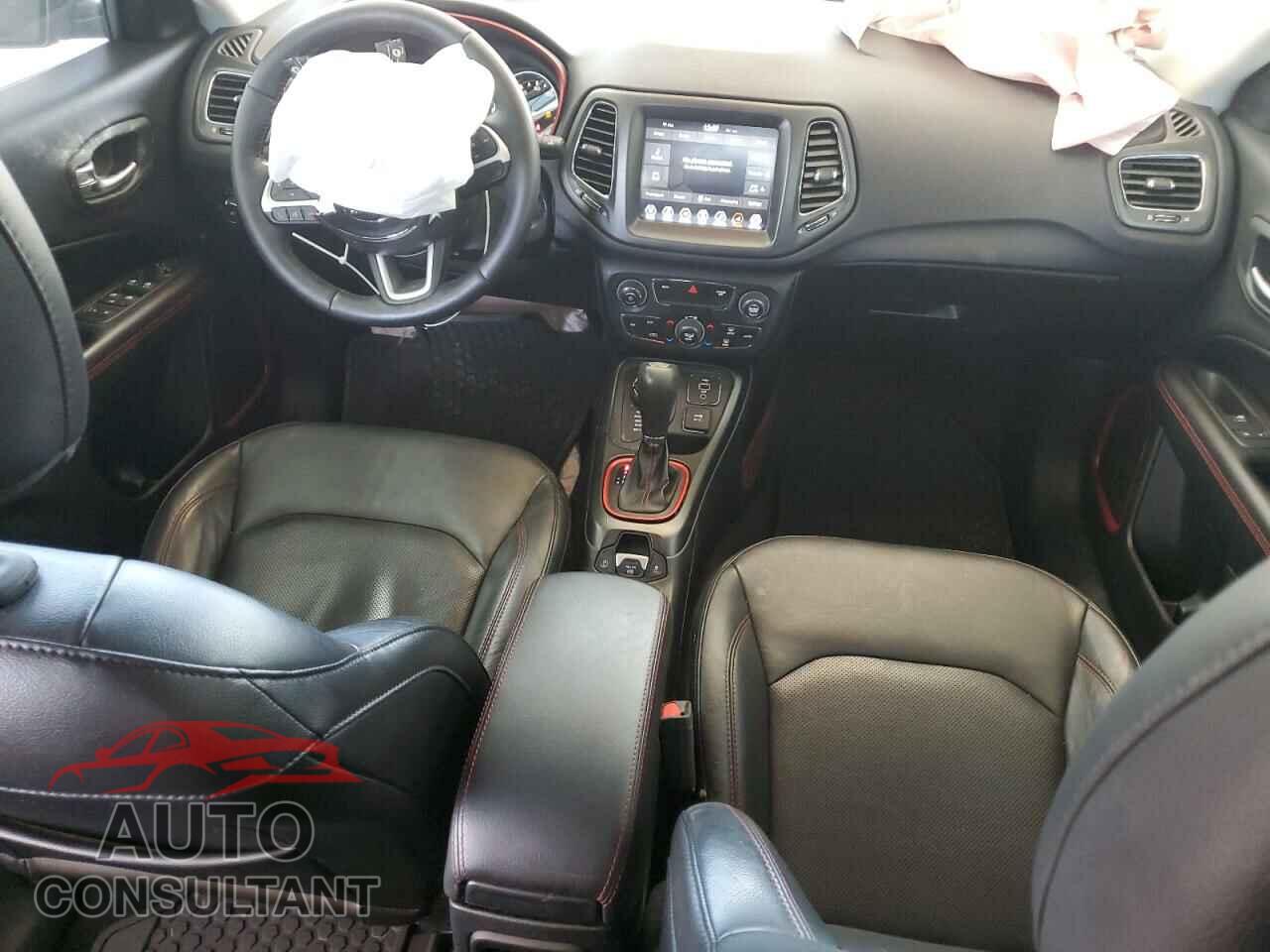 JEEP COMPASS 2018 - 3C4NJDDB2JT169124