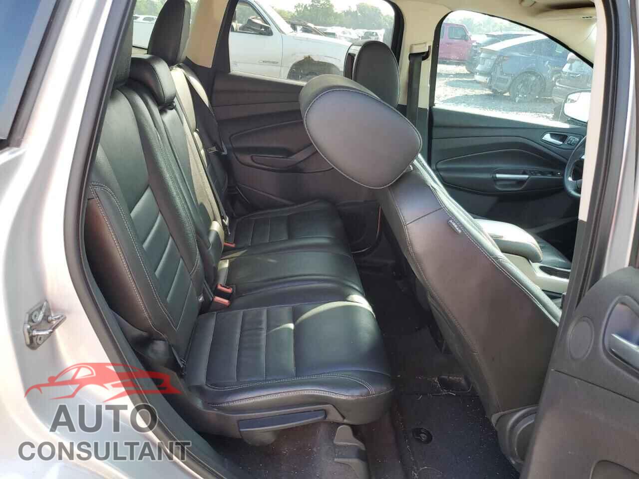 FORD ESCAPE 2013 - 1FMCU0HX4DUB82525