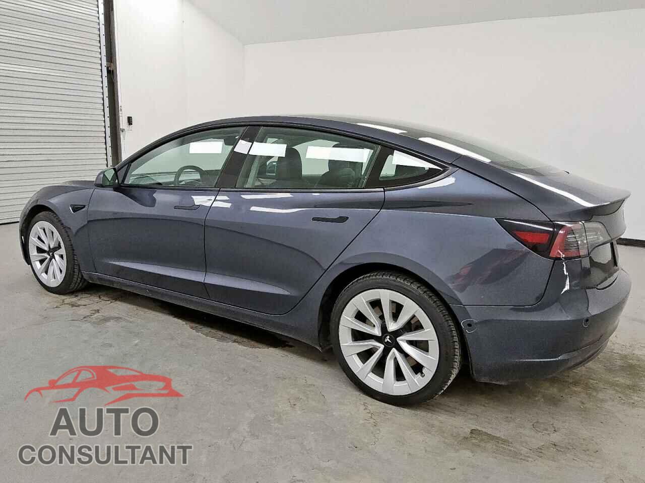 TESLA MODEL 3 2022 - 5YJ3E1EA8NF290681