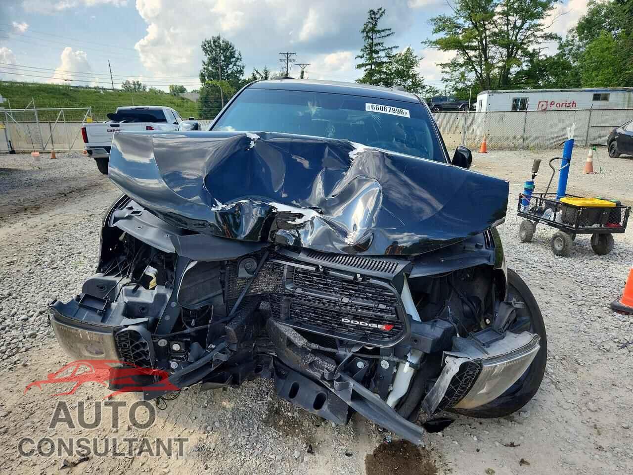 DODGE DURANGO 2018 - 1C4RDJDG2JC187380