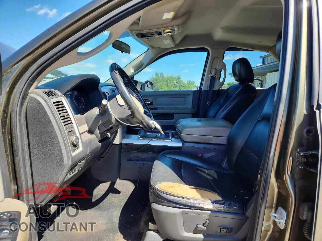 DODGE RAM 1500 2012 - 1C6RD7LT2CS148340