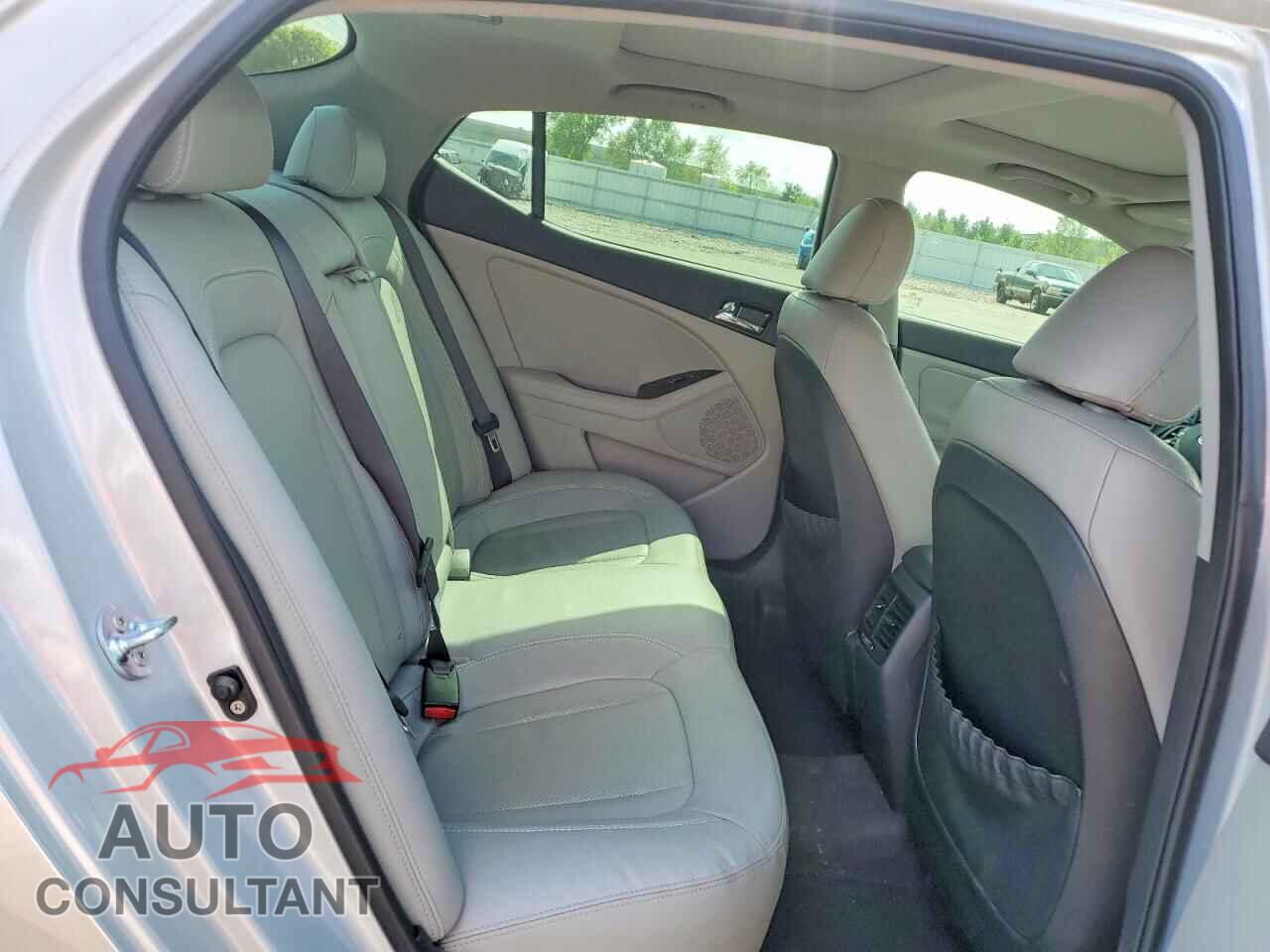 KIA OPTIMA 2011 - KNAGN4A76B5052593