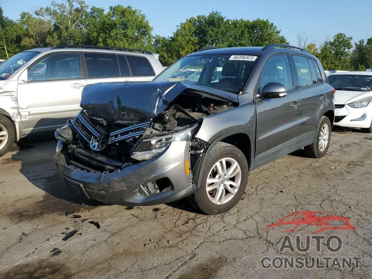 VOLKSWAGEN TIGUAN 2016 - WVGAV7AX6GW613849