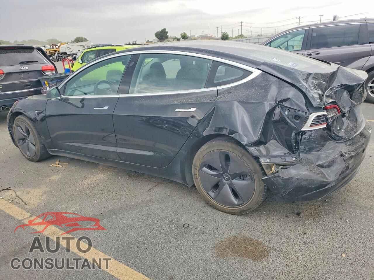 TESLA MODEL 3 2018 - 5YJ3E1EB7JF118709