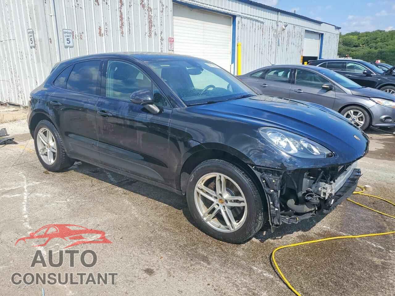 PORSCHE MACAN 2017 - WP1AA2A58HLB05997