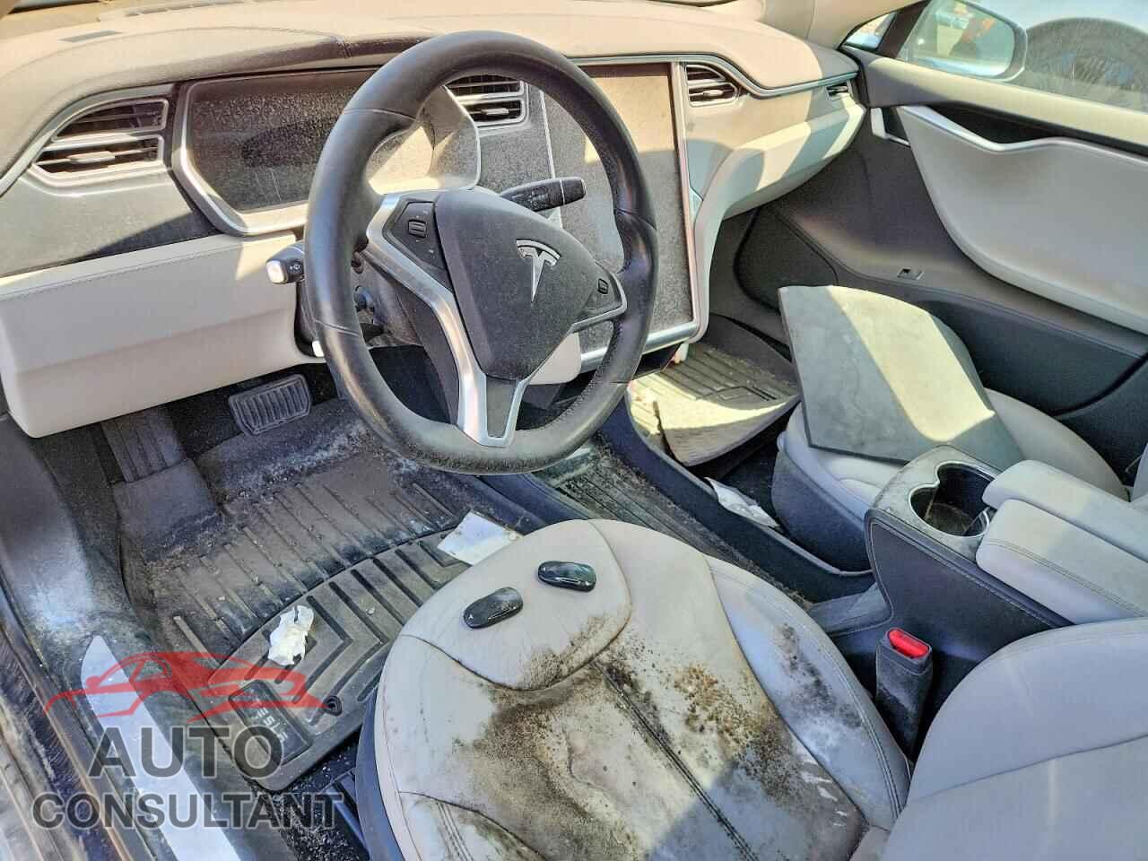 TESLA MODEL S 2015 - 5YJSA1H28FFP74587