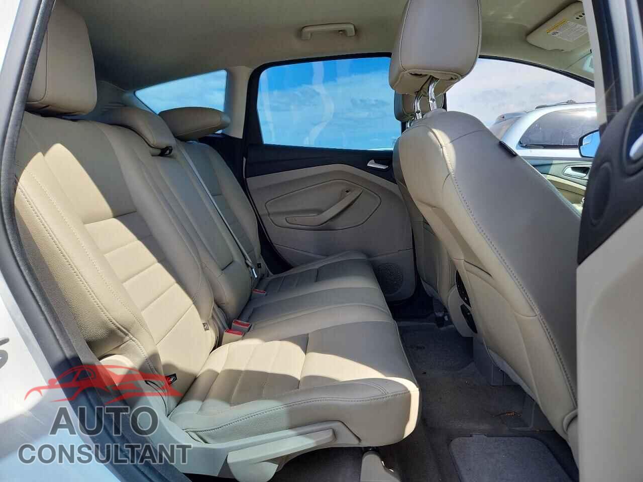 FORD CMAX 2015 - 1FADP5CU4FL100673