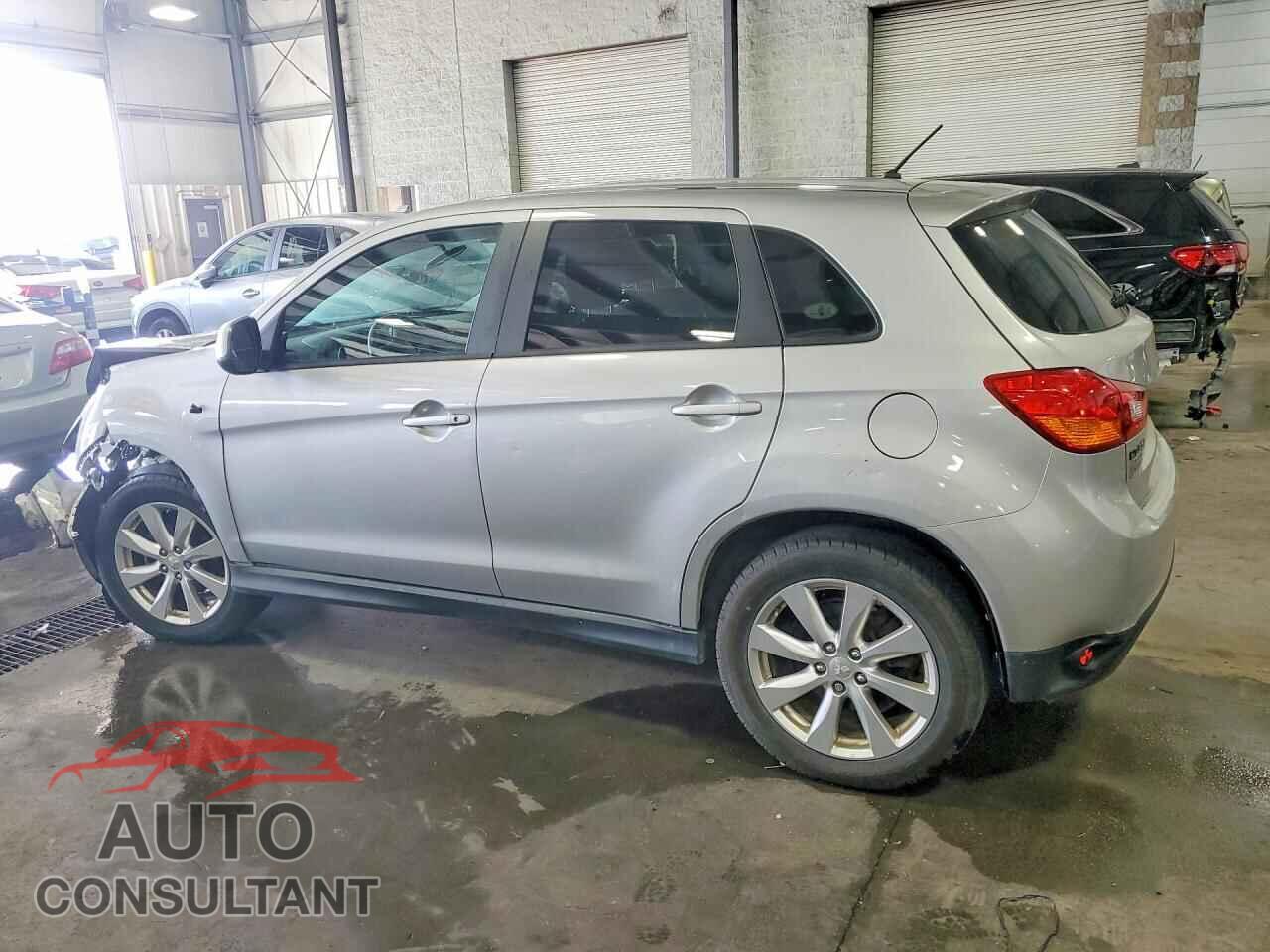 MITSUBISHI OUTLANDER 2015 - 4A4AR3AU1FE040623