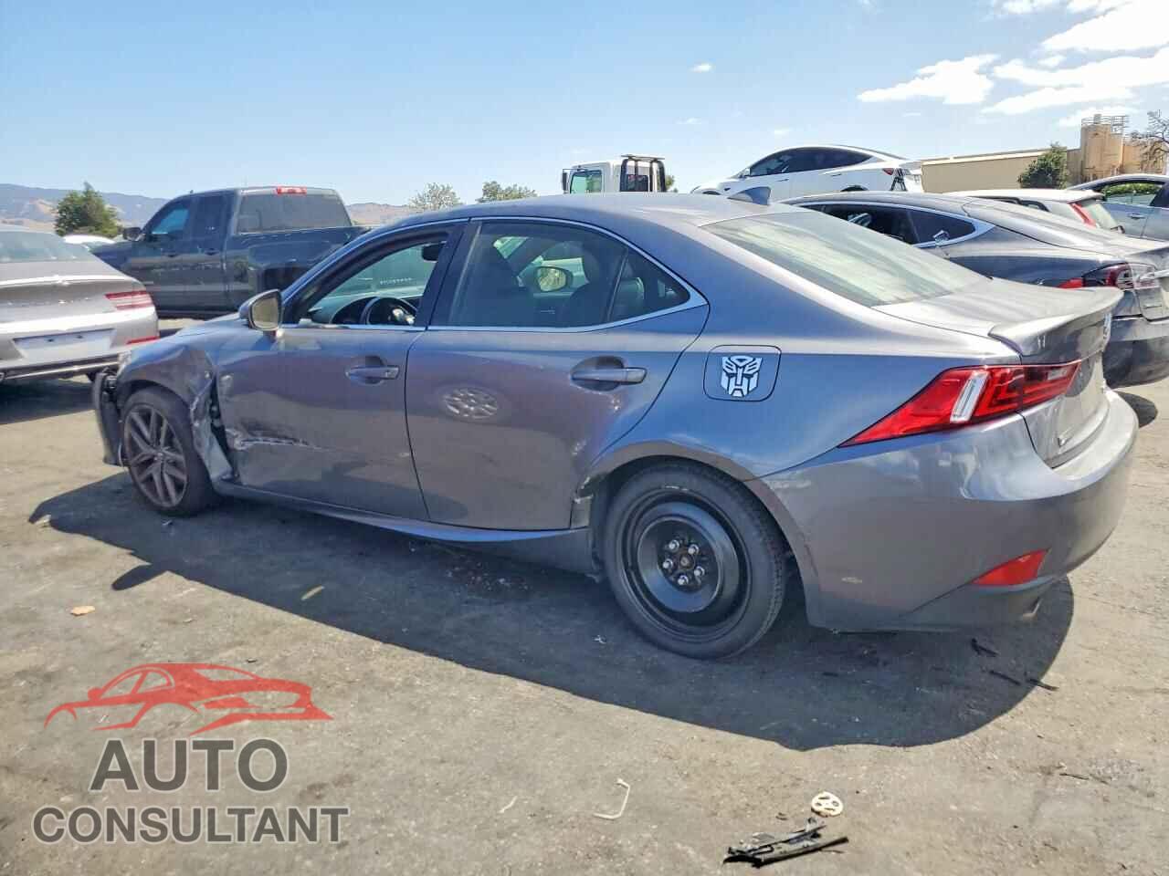 LEXUS IS 2016 - JTHBA1D2XG5010568