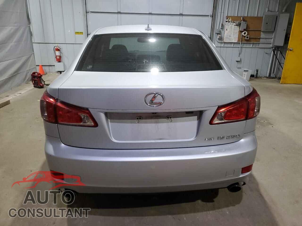 LEXUS IS 2012 - JTHCF5C23C5054615