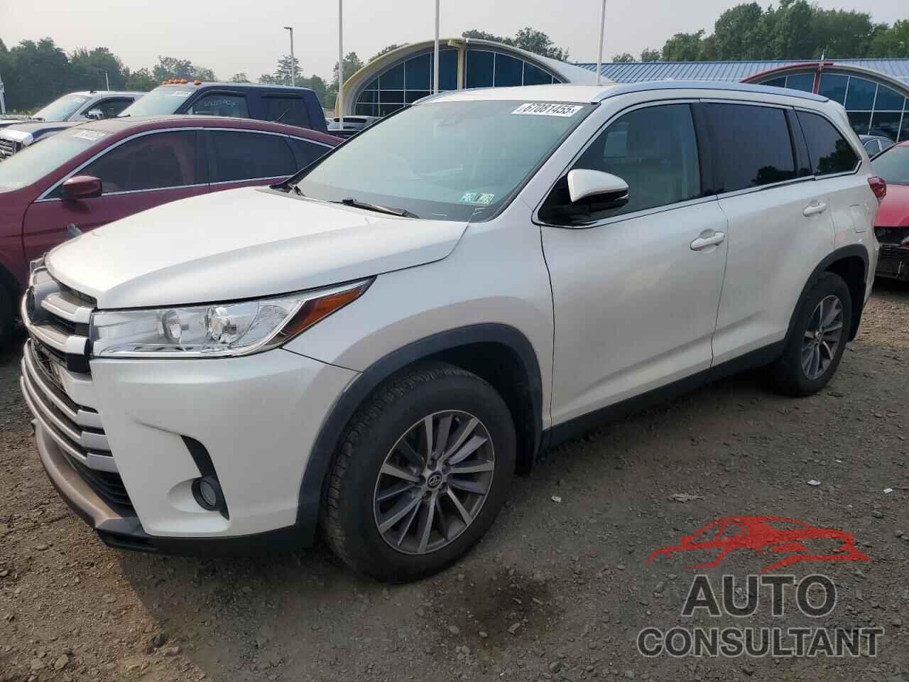 TOYOTA HIGHLANDER 2019 - 5TDJZRFHXKS590073
