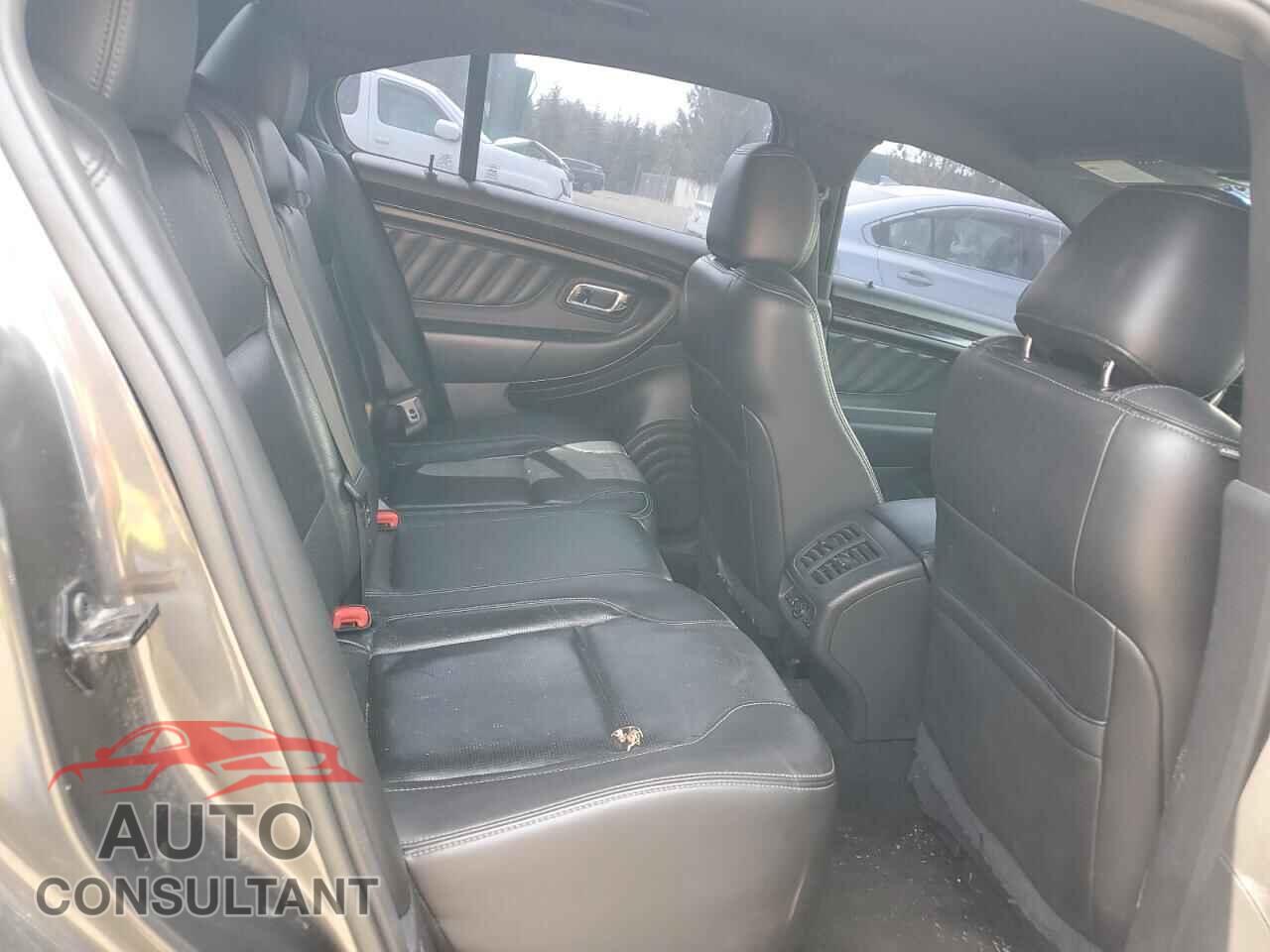 FORD TAURUS 2017 - 1FAHP2F85HG111868