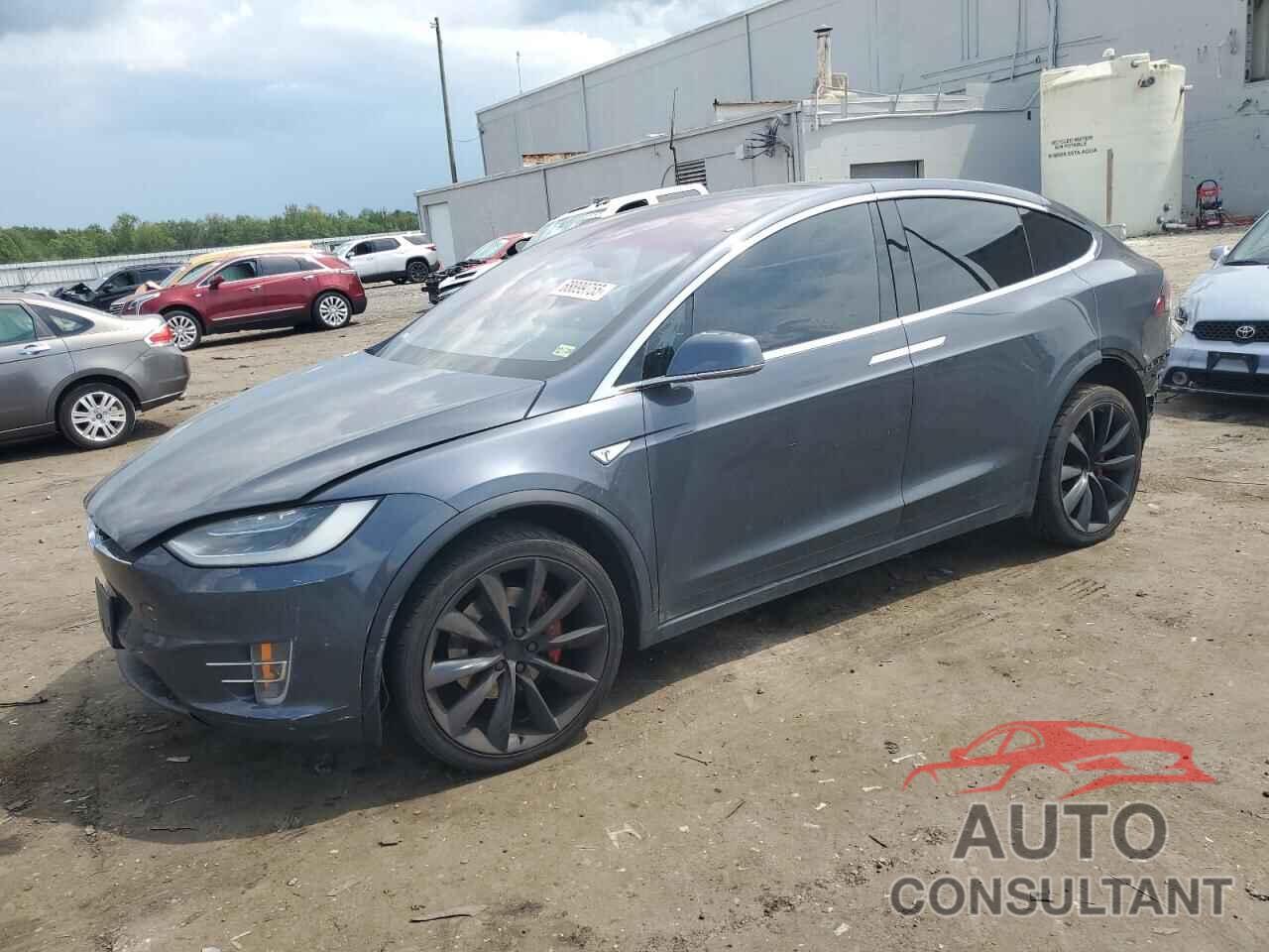 TESLA MODEL X 2016 - 5YJXCBE45GF015070