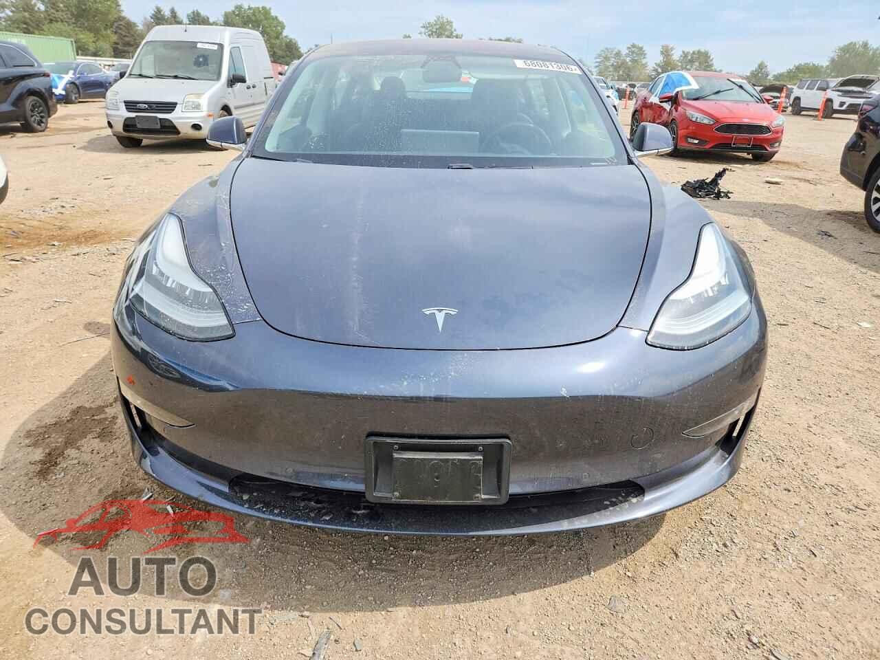 TESLA MODEL 3 2018 - 5YJ3E1EB8JF091021