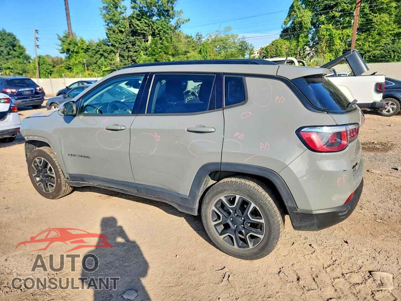 JEEP COMPASS 2019 - 3C4NJDAB5KT850187
