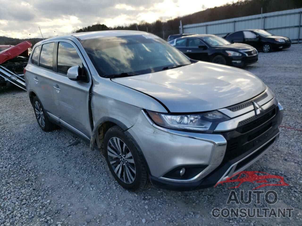MITSUBISHI OUTLANDER 2019 - JA4AD3A30KZ033902