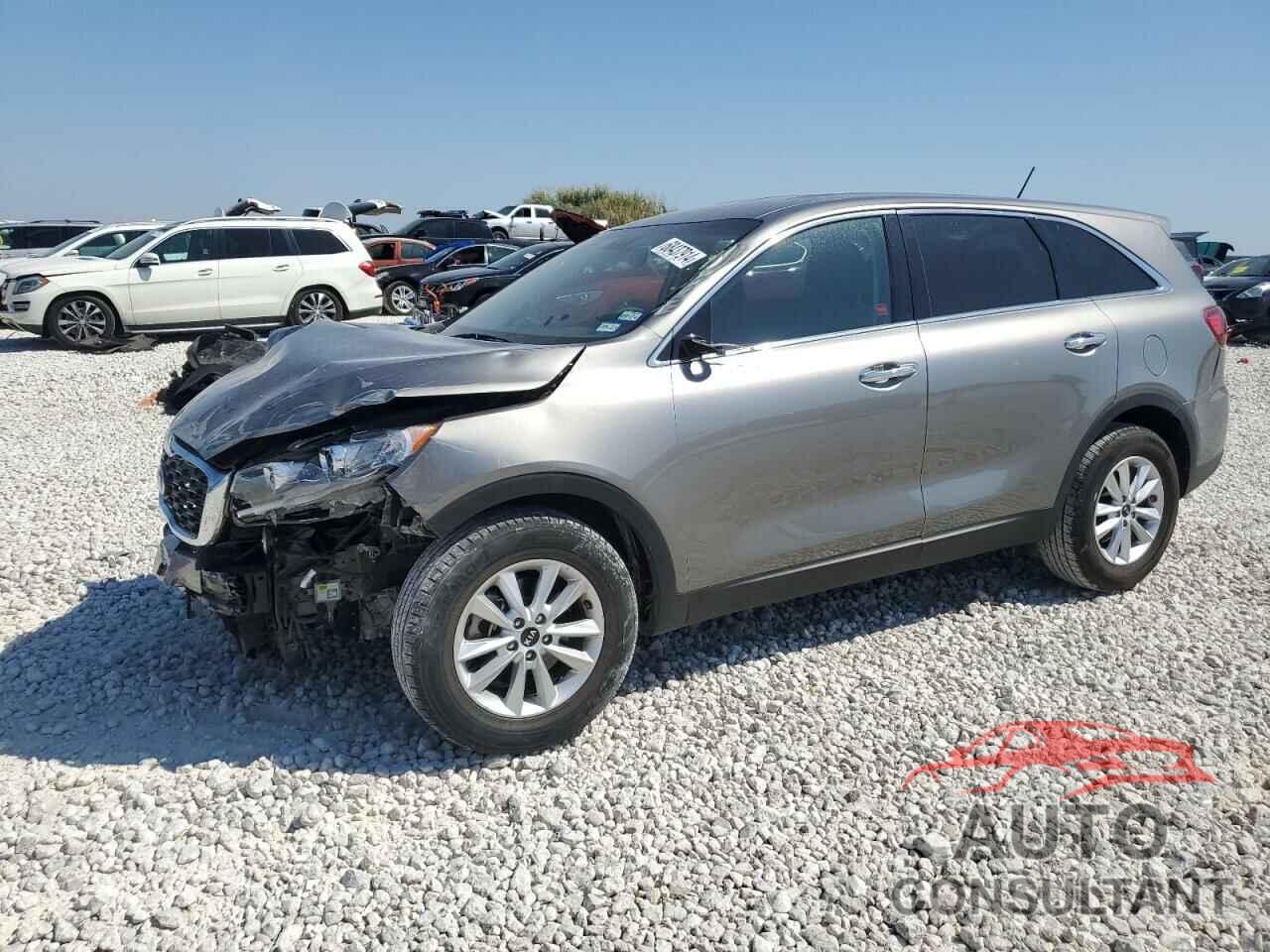 KIA SORENTO 2019 - 5XYPG4A36KG519786