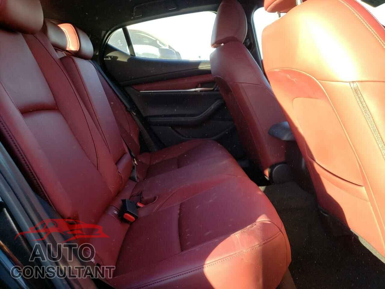 MAZDA 3 2021 - JM1BPBML0M1302375