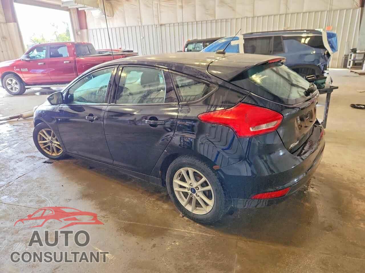 FORD FOCUS 2018 - 1FADP3K24JL315290