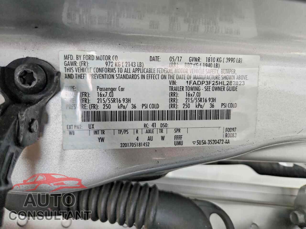 FORD FOCUS 2017 - 1FADP3F25HL282823