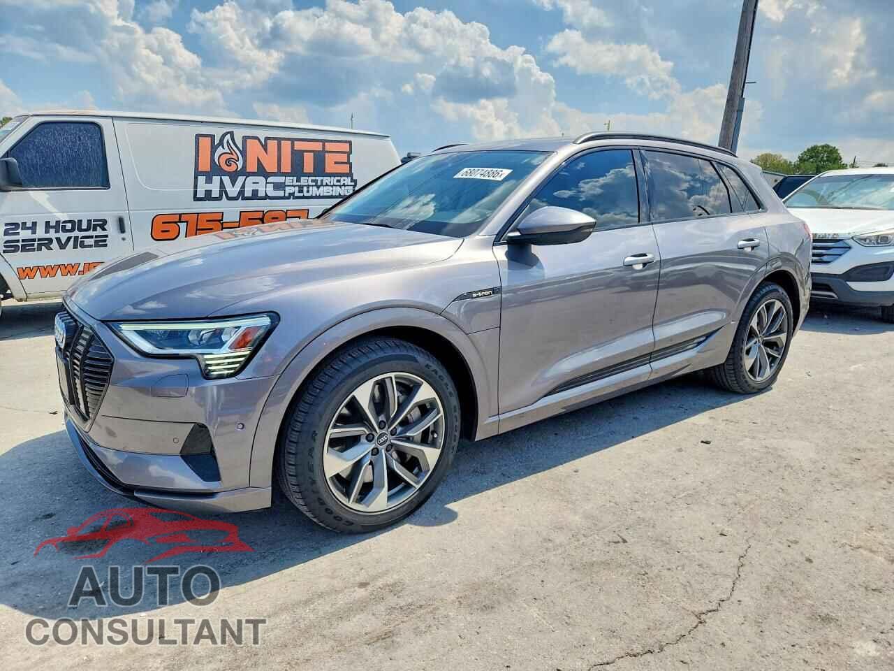 AUDI E-TRON 2021 - WA1LAAGE3MB019499