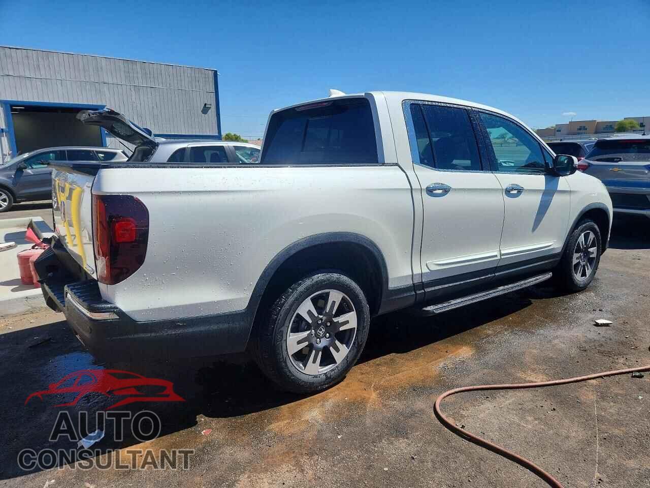 HONDA RIDGELINE 2017 - 5FPYK3F77HB019135