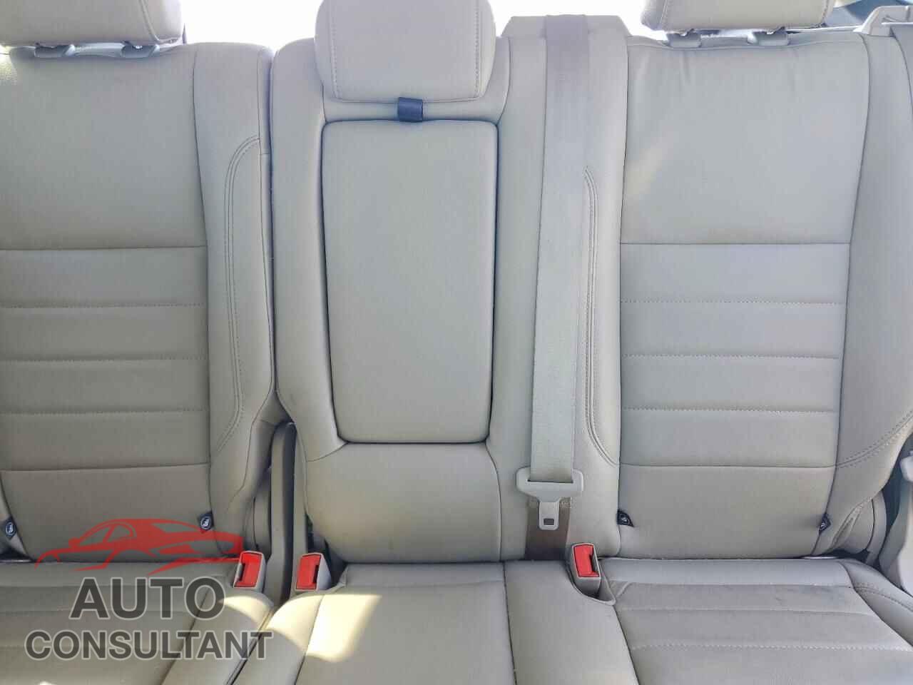 FORD ESCAPE 2015 - 1FMCU0J91FUC87652