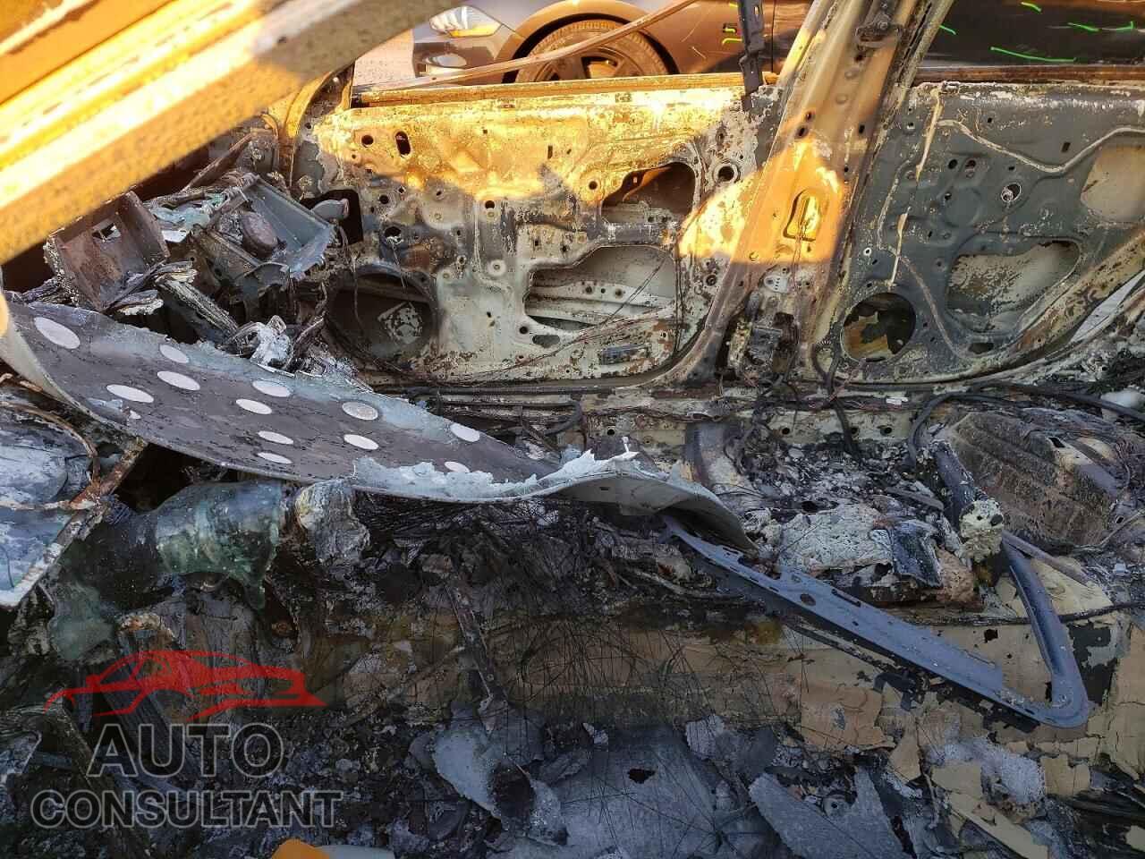LEXUS IS 2014 - JTHBE1D28E5013437