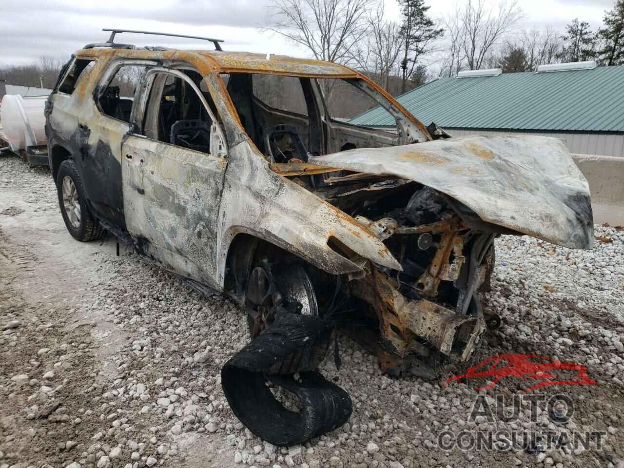 CHEVROLET TRAVERSE 2018 - 1GNEVGKW8JJ169316
