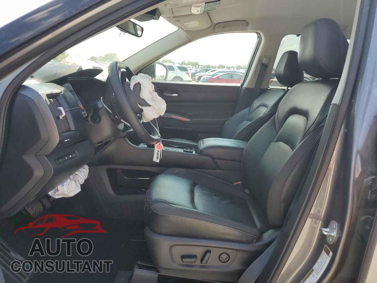 NISSAN PATHFINDER 2023 - 5N1DR3CC7PC252976