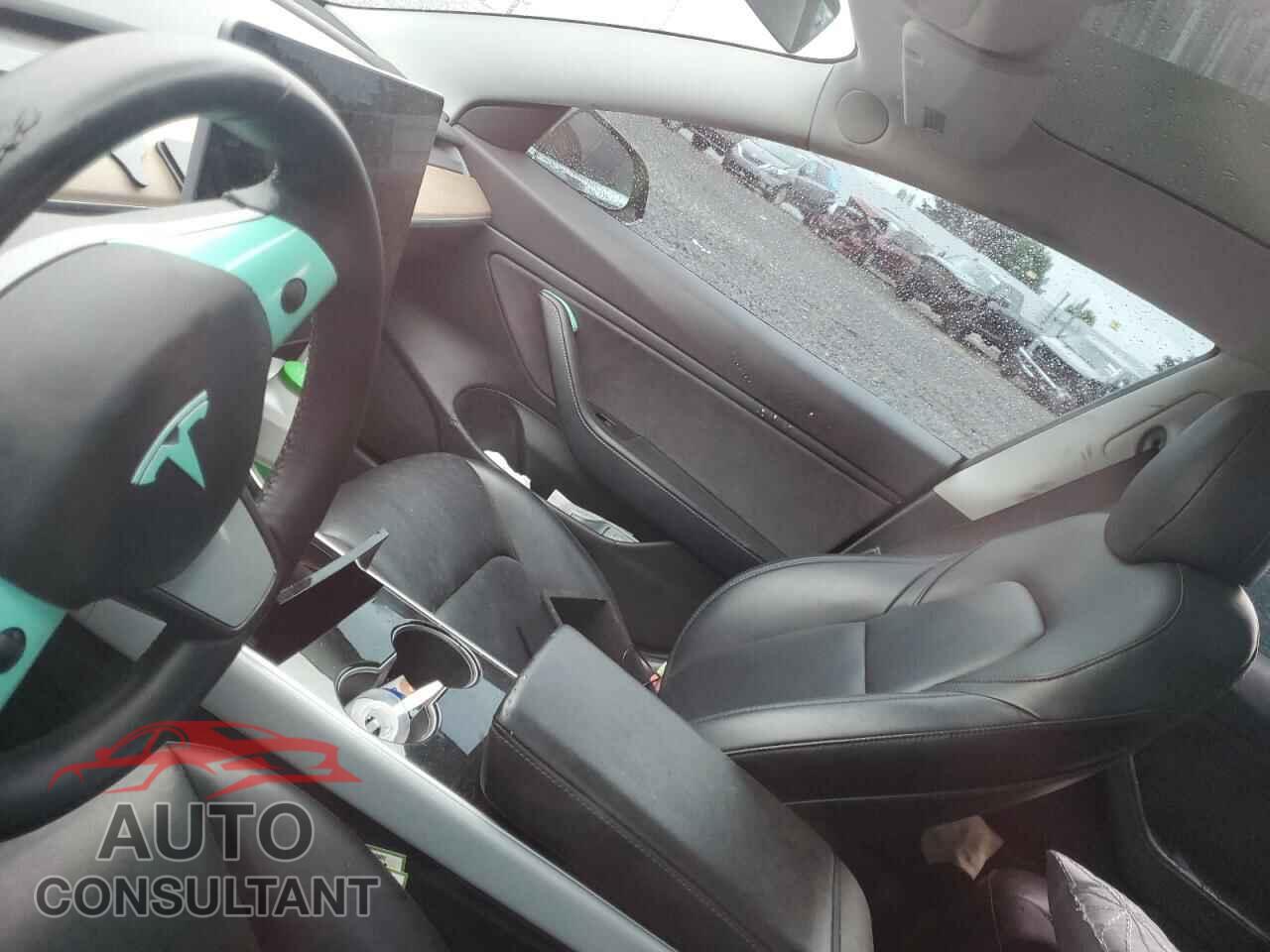 TESLA MODEL 3 2019 - 5YJ3E1EA1KF426774