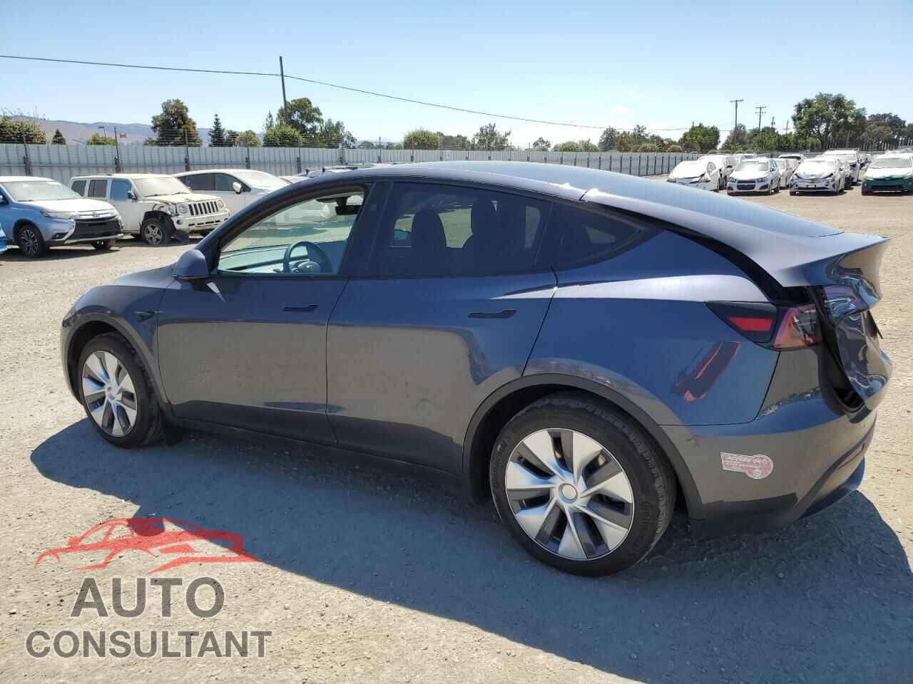 TESLA MODEL Y 2023 - 7SAYGDEE8PF924615