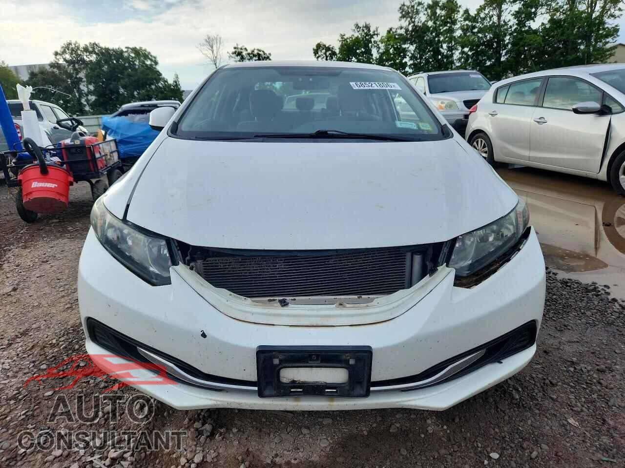 HONDA CIVIC 2013 - 2HGFB2F58DH561102