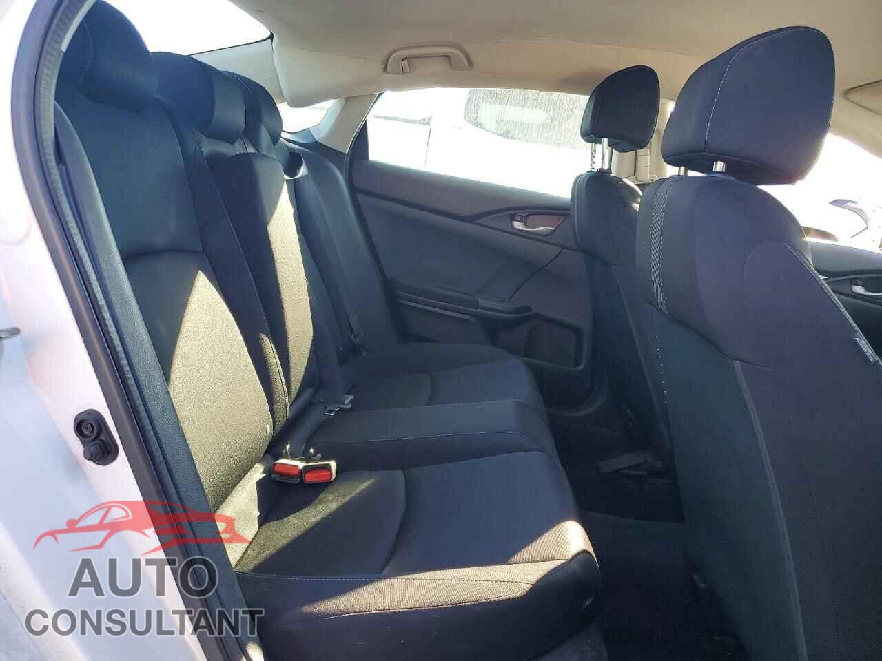 HONDA CIVIC 2017 - 2HGFC2F55HH015456