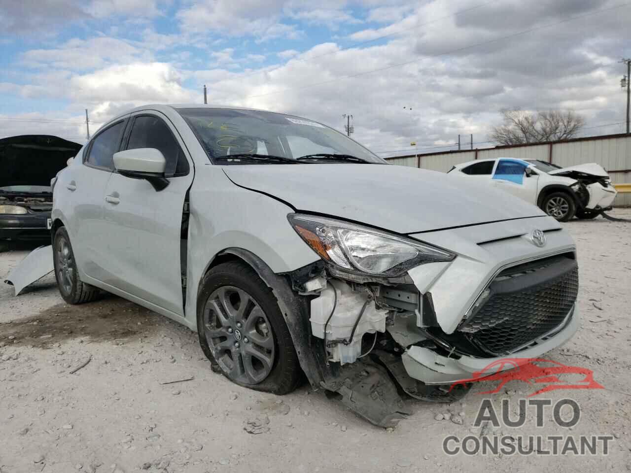 TOYOTA YARIS 2019 - 3MYDLBYV9KY515383