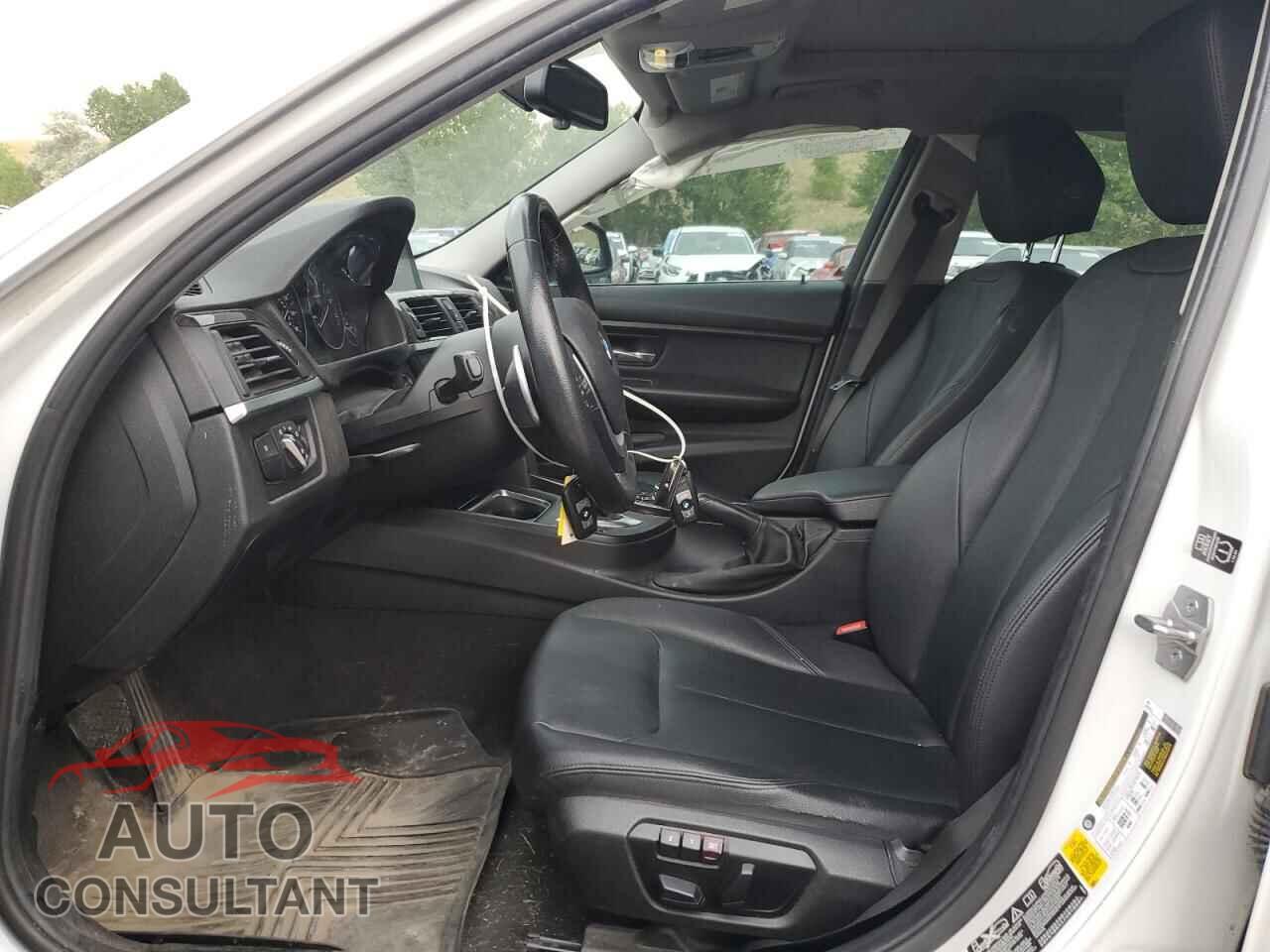 BMW 3 SERIES 2015 - WBA3G7C50FK297239