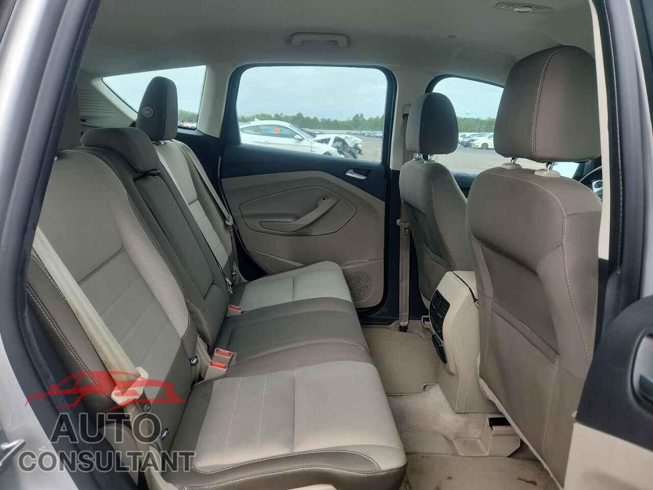 FORD CMAX 2014 - 1FADP5AU2EL507635