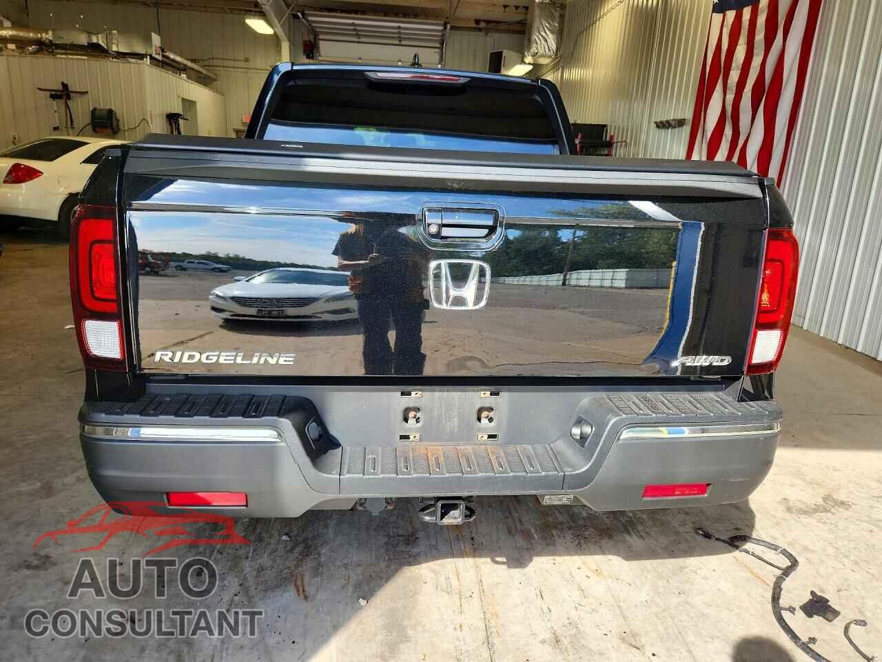 HONDA RIDGELINE 2017 - 5FPYK3F61HB018747