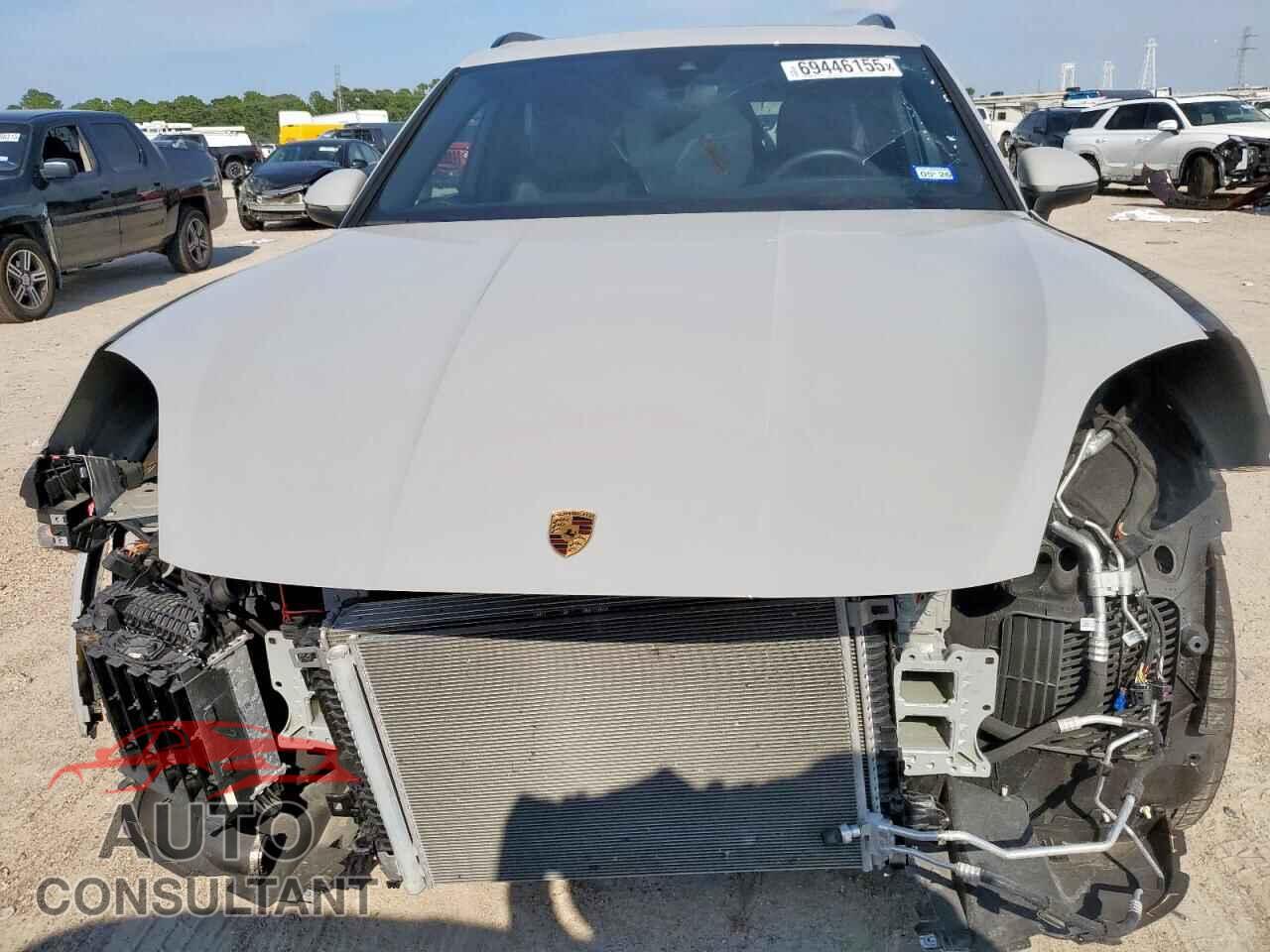 PORSCHE CAYENNE 2024 - WP1AA2AY9RDA12427