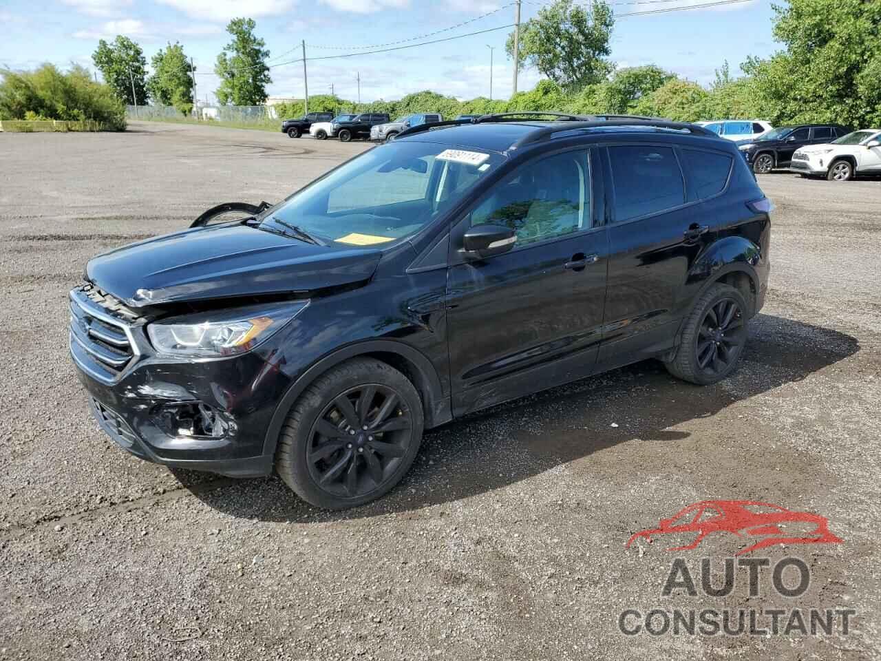 FORD ESCAPE 2017 - 1FMCU9J98HUA42743