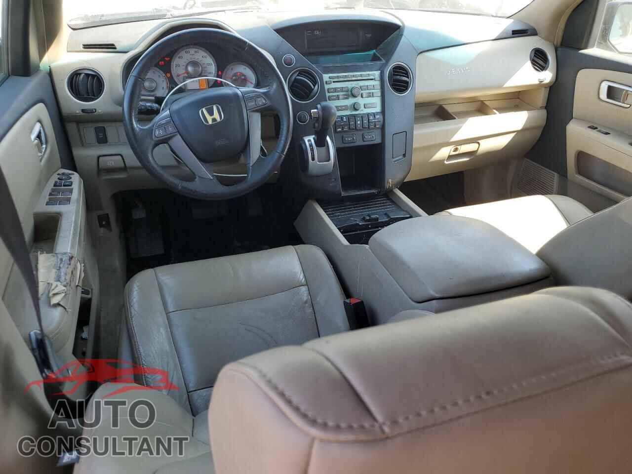 HONDA PILOT 2009 - 5FNYF48579B013836