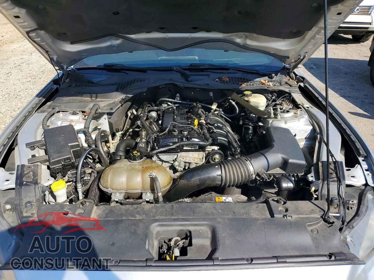 FORD MUSTANG 2015 - 1FATP8UH3F5382999