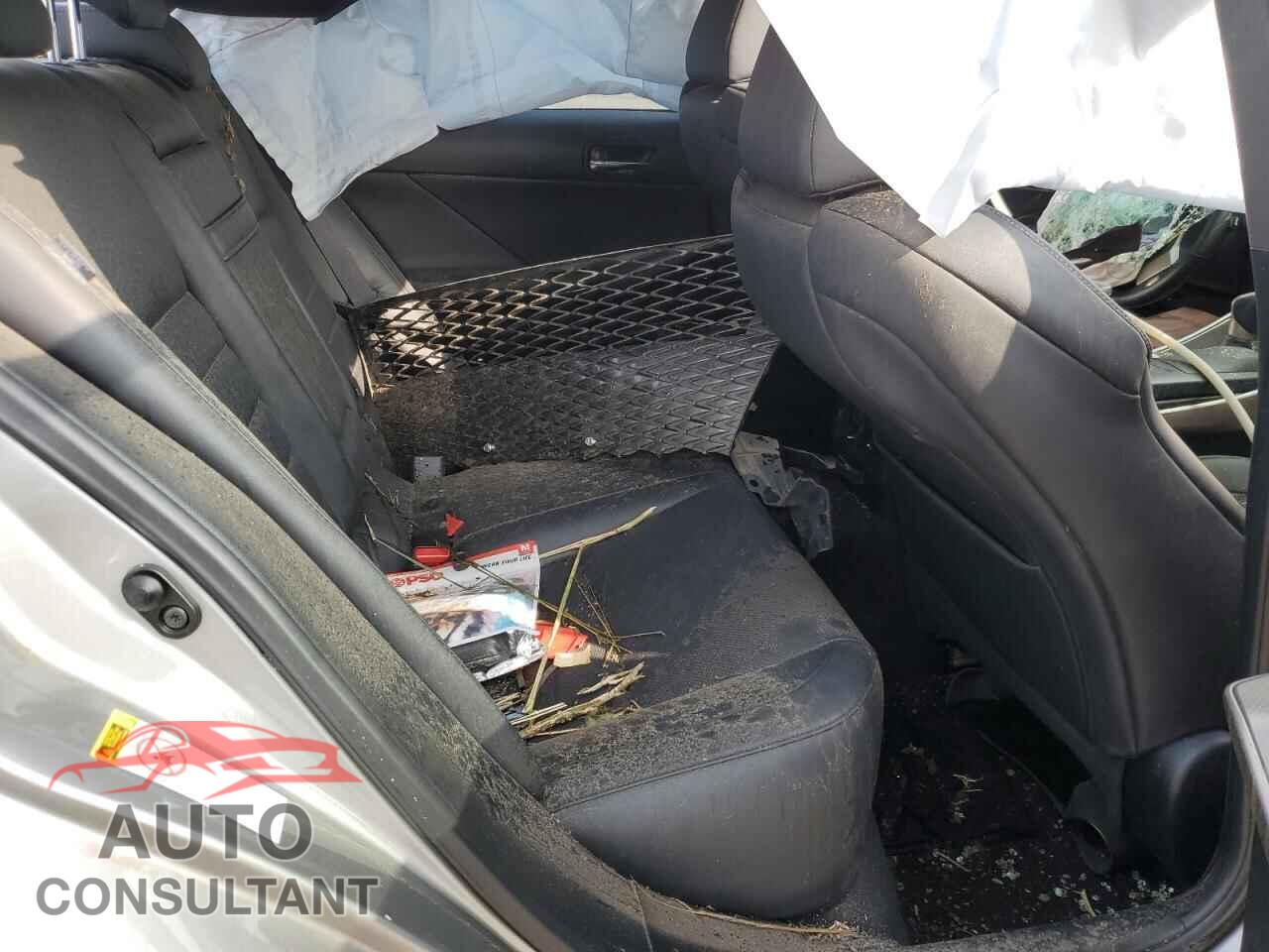 LEXUS IS 2015 - JTHCE1D20F5010005