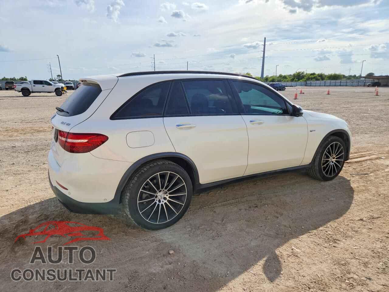 MERCEDES-BENZ GLC-CLASS 2017 - WDC0G6EB9HF192529