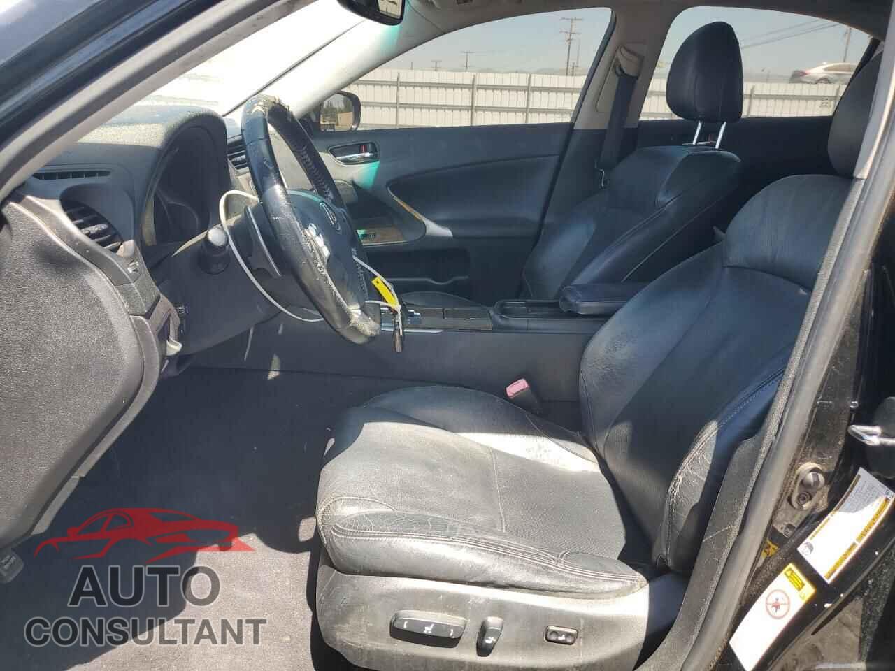 LEXUS IS 2010 - JTHBF5C27A5108880