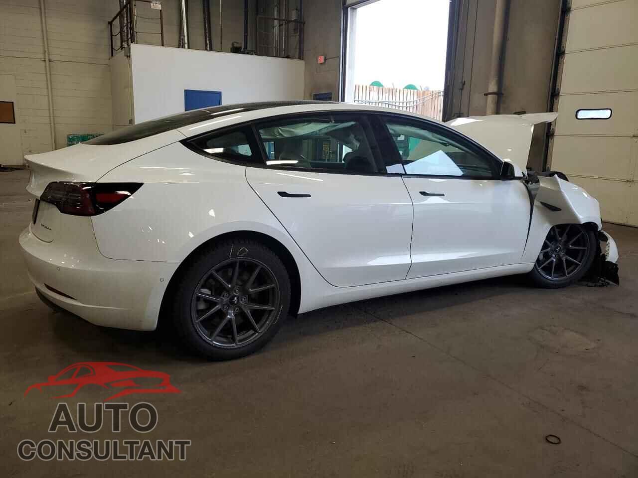 TESLA MODEL 3 2022 - 5YJ3E1EB8NF115646