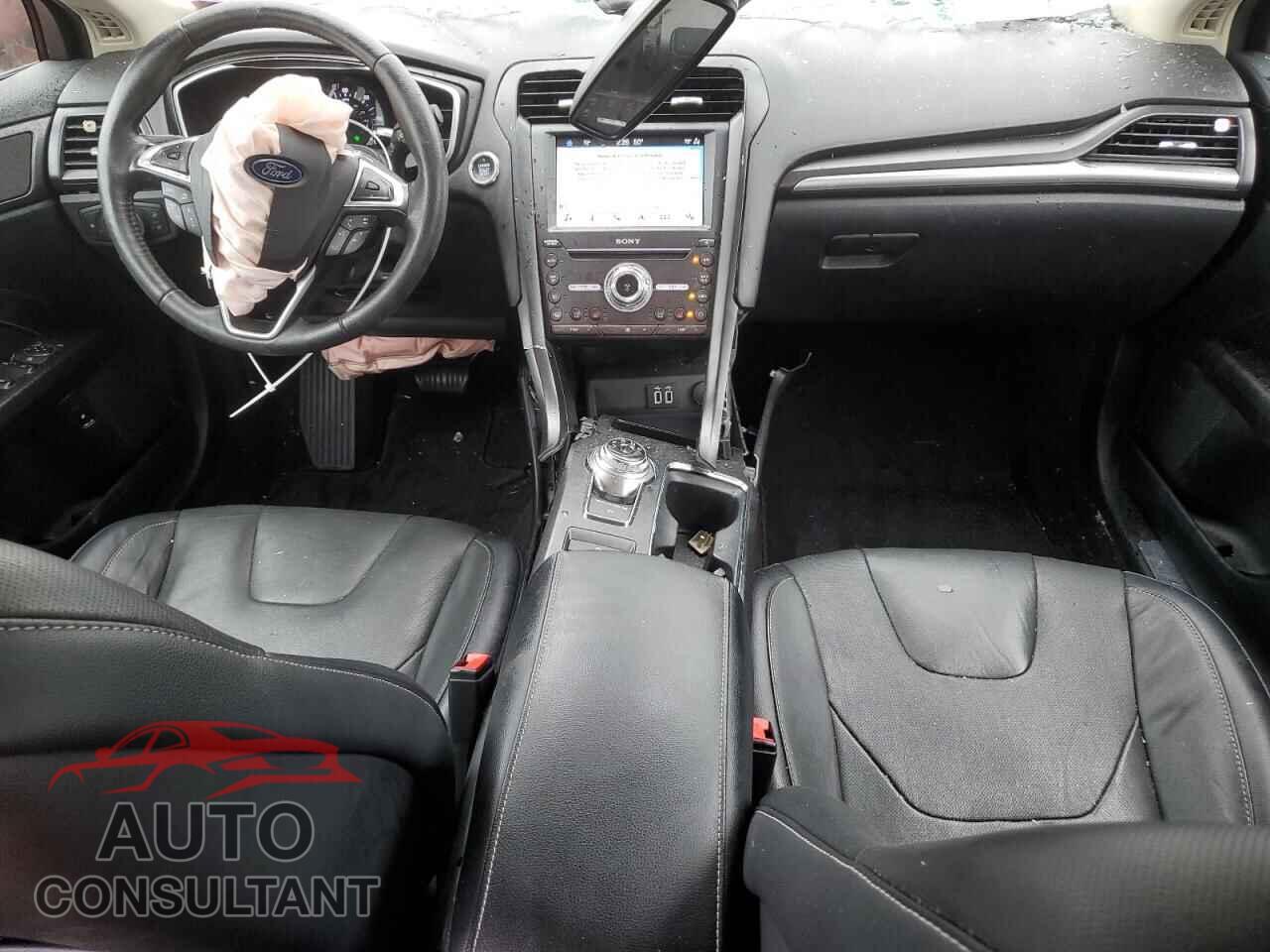 FORD FUSION 2019 - 3FA6P0RU1KR123794