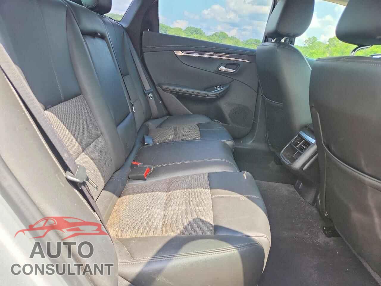 CHEVROLET IMPALA 2017 - 1G1105S33HU158564