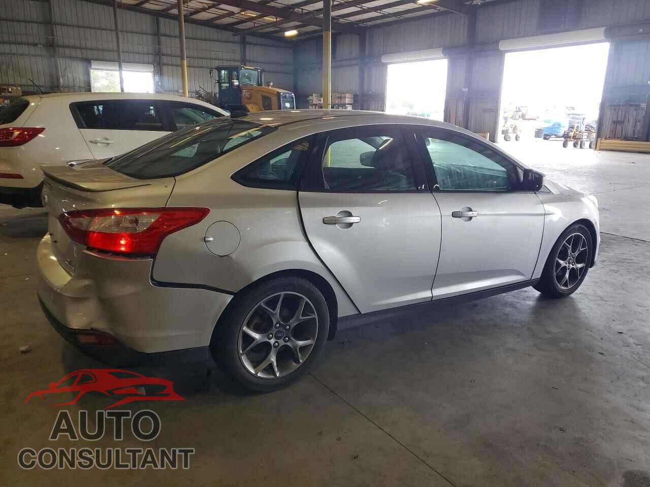 FORD FOCUS 2014 - 1FADP3F27EL448111